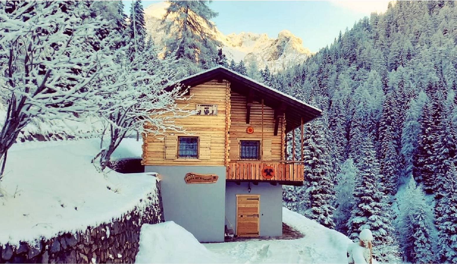 Foto 12 von 42: Chalet „Baita dei Minatori Val dei Mocheni“ mit Bergblick, privater Terrasse & WLAN