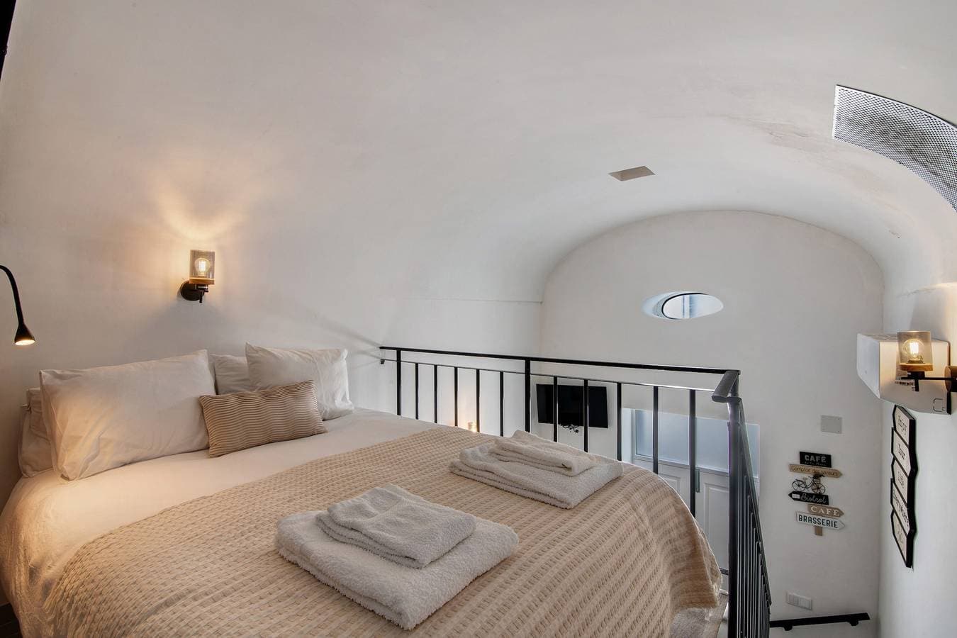 Foto 12 von 23: Ferienhaus 'Olho Lodge - Al Irene' mit Privatterrasse, Wi-Fi und Klimaanlage