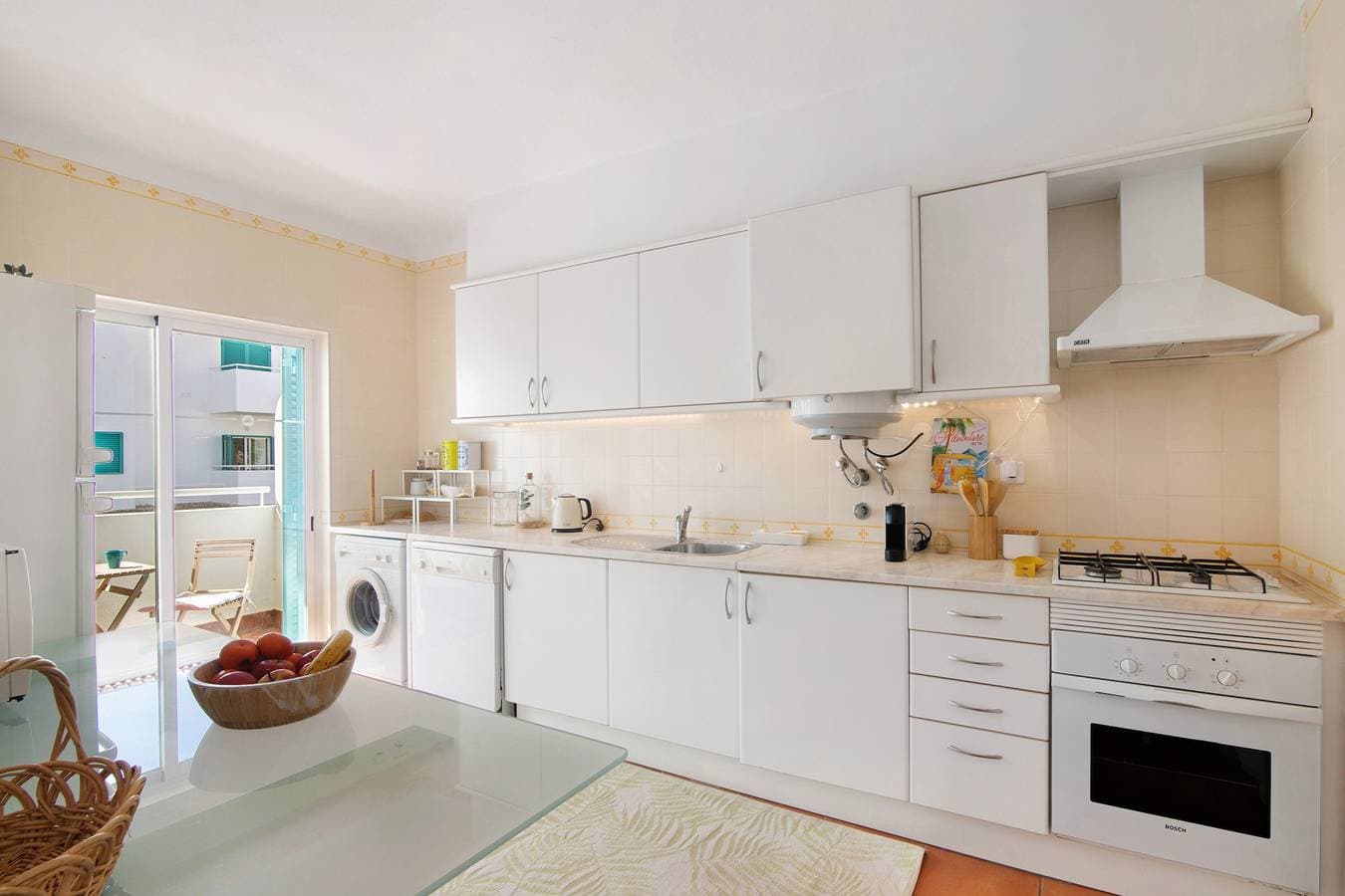 Foto 11 von 25: Apartment 'Prainha Paradise - Algarve' mit Gemeinschaftspool, WLAN und Klimaanlage