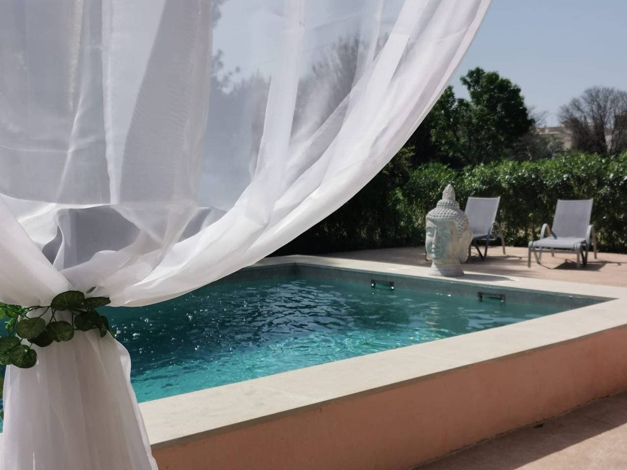 Foto 5 von 30: Ferienhaus Es Verger mit Bergblick, Pool, Garten und Terrasse