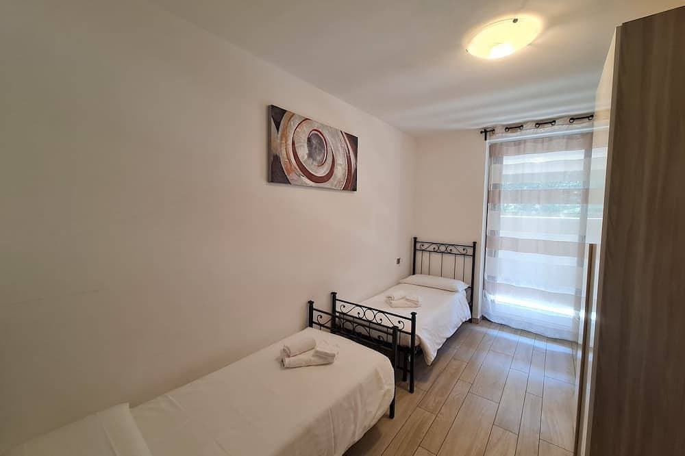 Foto 5 von 17: Luxus Ferienwohnung Relax am Comoer See mit Panoramablick, Poolblick in Colico.