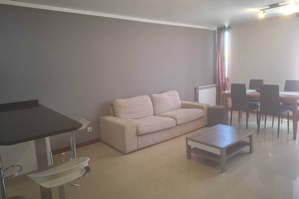Foto 7 von 9: Two-bedroom vacation home with sea view.