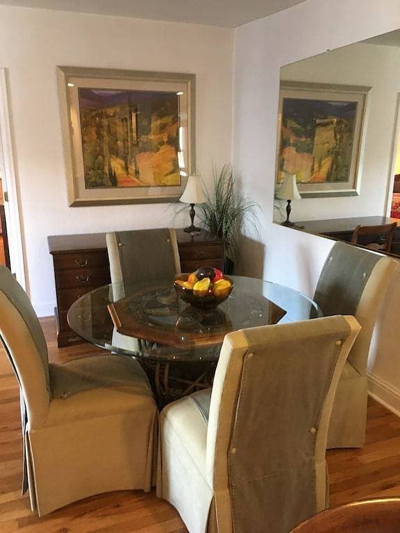 Foto 10 von 19: Elegante Executive-Loft in der historischen Innenstadt Littleton