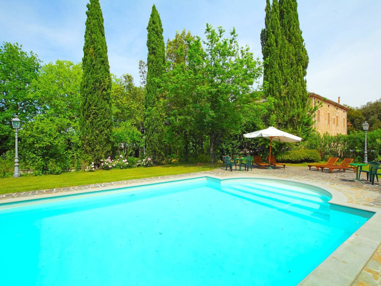 Landsitz Montecorneo 1