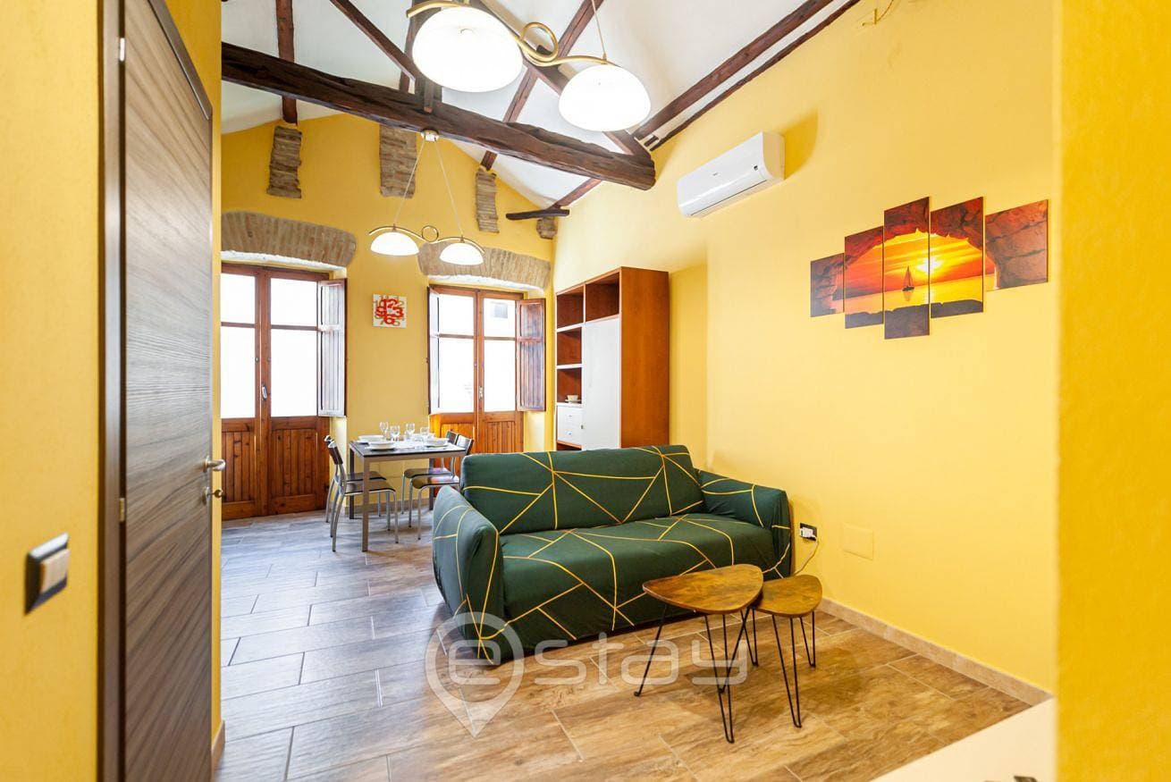 Foto 4 von 49: Ferienwohnung für 2 Personen mit Balkon/Terrasse