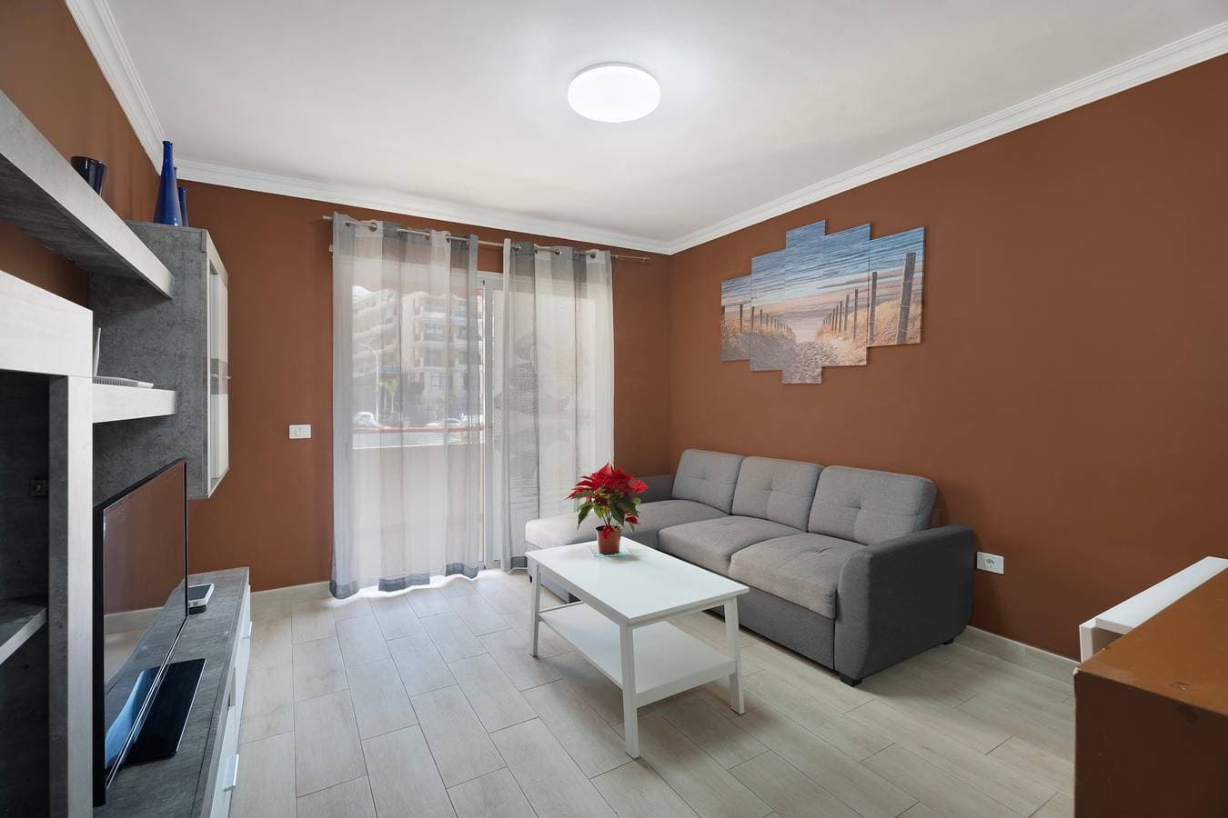 Foto 6 von 25: Ferienwohnung 'La Casita De Edu' mit Gemeinschaftspool, Balkon und Wi-Fi