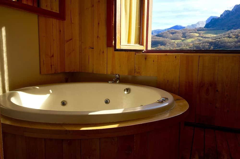 Foto 5 von 30: Unterkunft in den Bergen. Jacuzzi. Picos de Europa. Asturias. Cangas de Onis.