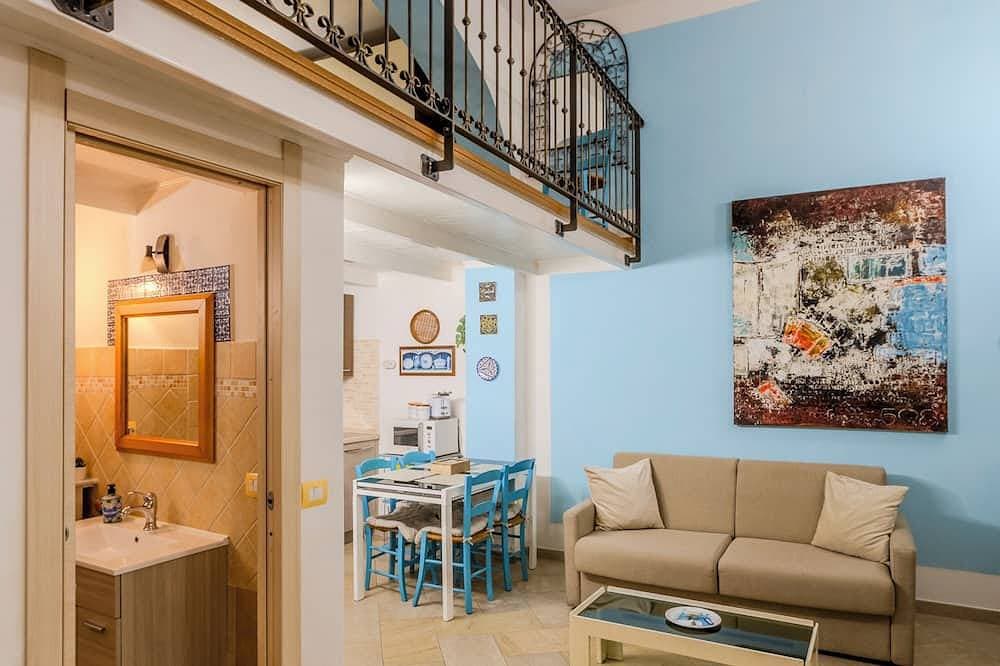 Foto 9 von 19: Castle Hill Loft – Heart of Cagliari Old Town