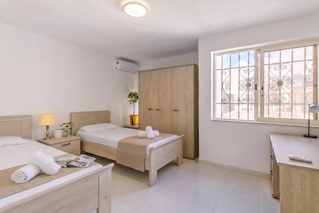 SwieqiStay Room8 private bath - Paceville 1