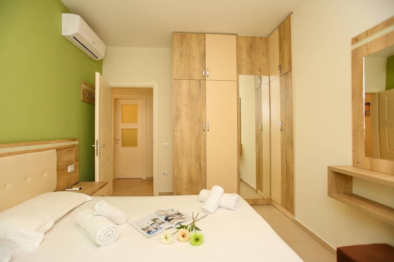 Foto 4 von 26: 308A, Diamond Two Bedroom Apartment