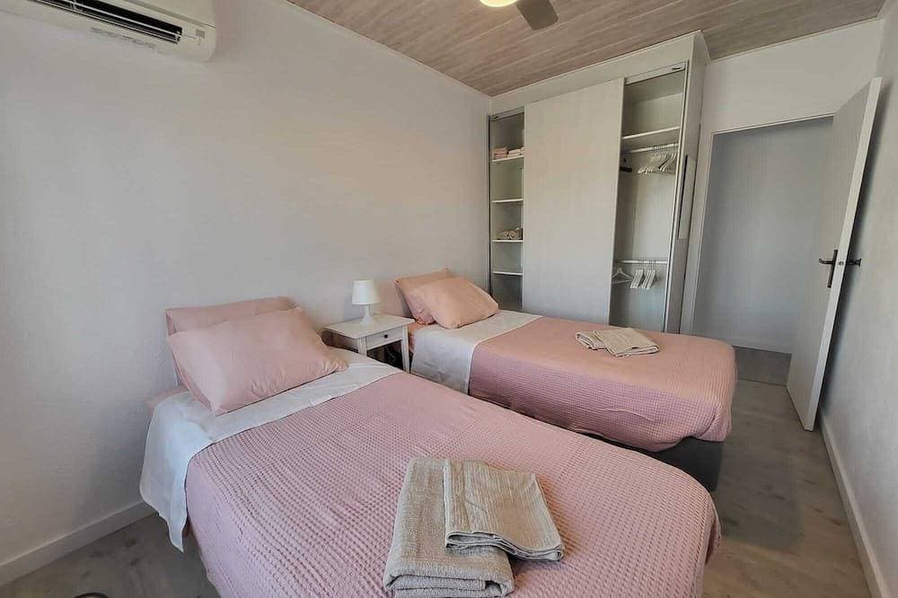 Foto 3 von 7: Charming villa with swimming pool, very well equipped and 900m from the beach