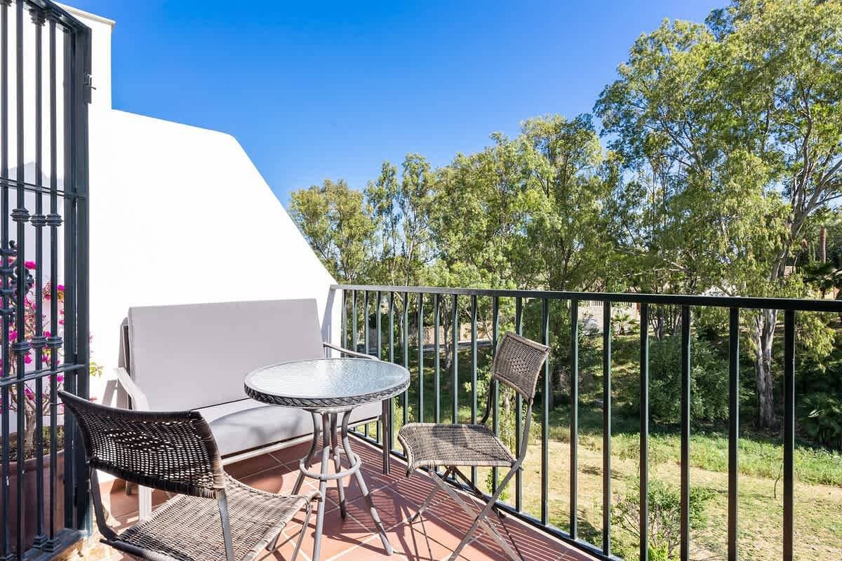 Foto 8 von 22: Terrace Penthouse with Pool by Costarentals
