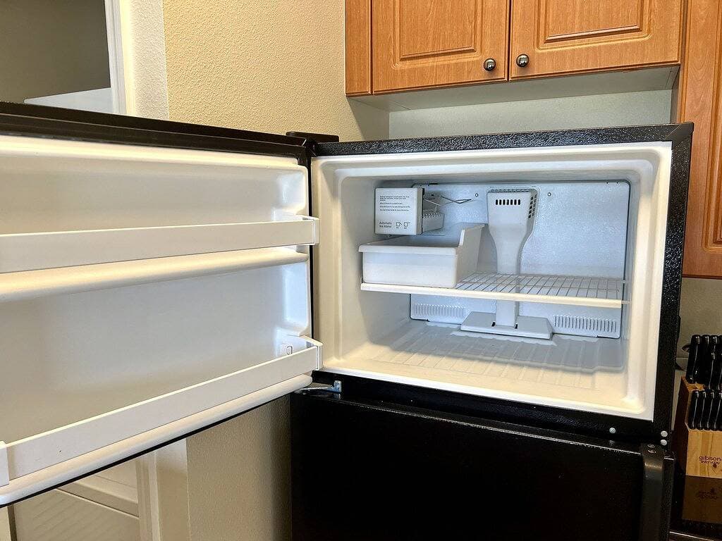 Foto 5 von 23: Premium-Universal Studios King Bed Resort Suite, Free Parking,Full Kitchen, Pool