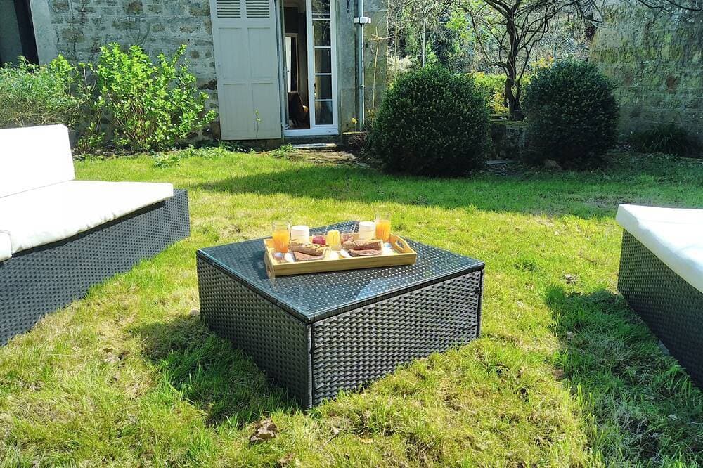 Foto 12 von 17: Bed and breakfast with its private garden in Suisse Normande