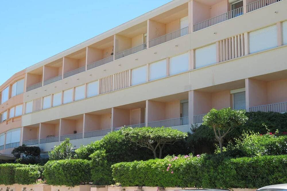 Foto 5 von 17: Renoviertes T2 Duplex 20m vom Strand mit Meerblick, Parkplatz und WIFI