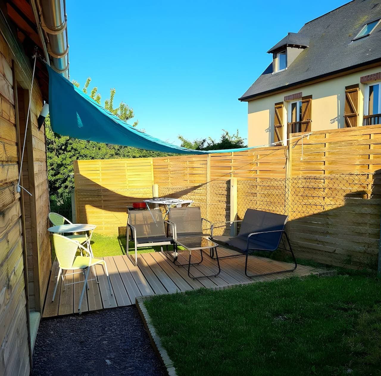 Foto 13 von 16: Chalet „Honfleur“ bei Bbm in Honfleur – Meerblick, Terrasse, Parkplatz