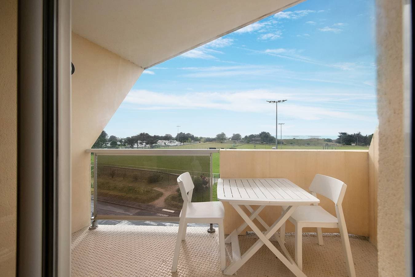 Foto 4 von 19: Apartment mit Meerblick an der Plage de Donville les Bains