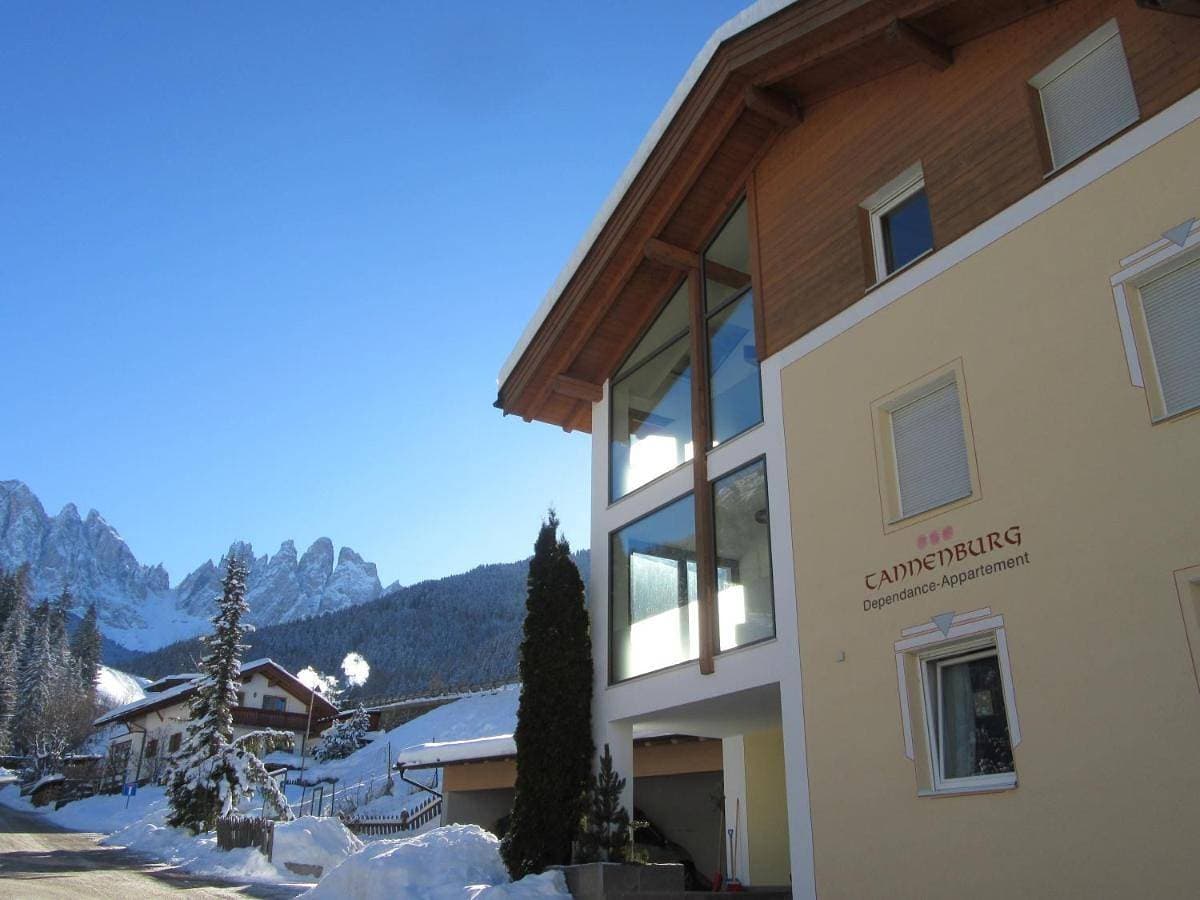 Foto 3 von 11: One-Bedroom Apartment with Mountain View