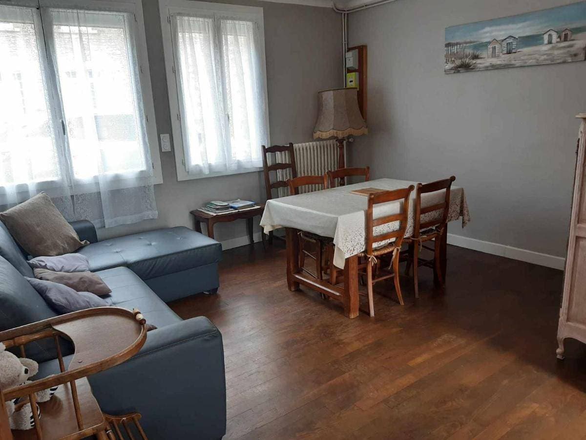 Foto 4 von 18: Three-Bedroom House