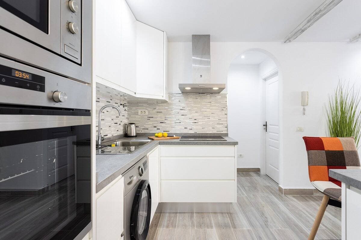 Foto 10 von 63: Ferienwohnung für 3 Personen mit Pool