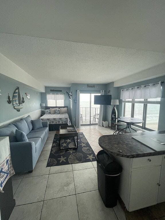 Foto 3 von 26: Oceanfront Studio Suite with breathtaking views