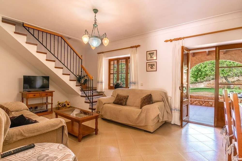 Foto 11 von 30: Schönes alleinstehendes Ferienhaus mit  W-Lan, privatem Pool, TV, Terrasse, Haustiere erlaubt