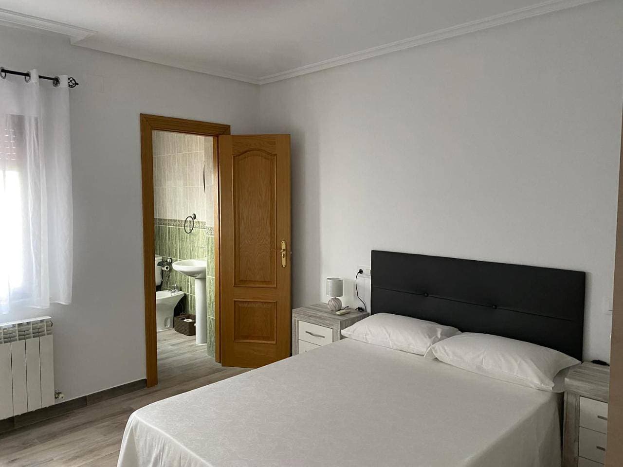 Foto 6 von 22: Two-Bedroom House