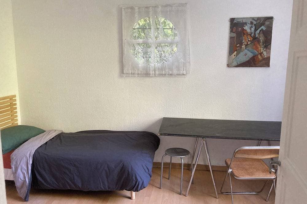 Foto 3 von 8: 2 Bedroom Private vacation home in Auffargis