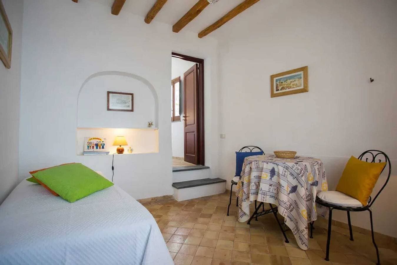 Foto 5 von 23: Moderne Wohnung mit Meerblick in Lipari
