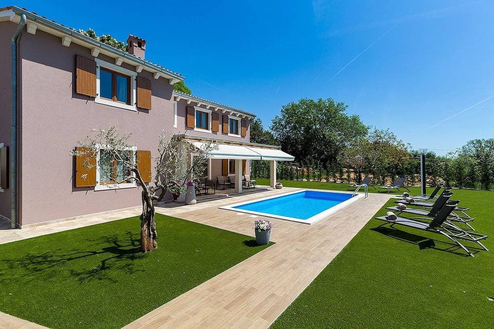 Top ***** Villa, beheiztem Pool, WiFi, Grill, kostenloses WLAN 1