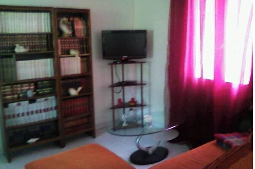 Foto 4 von 12: Wood charming little house 4 pers