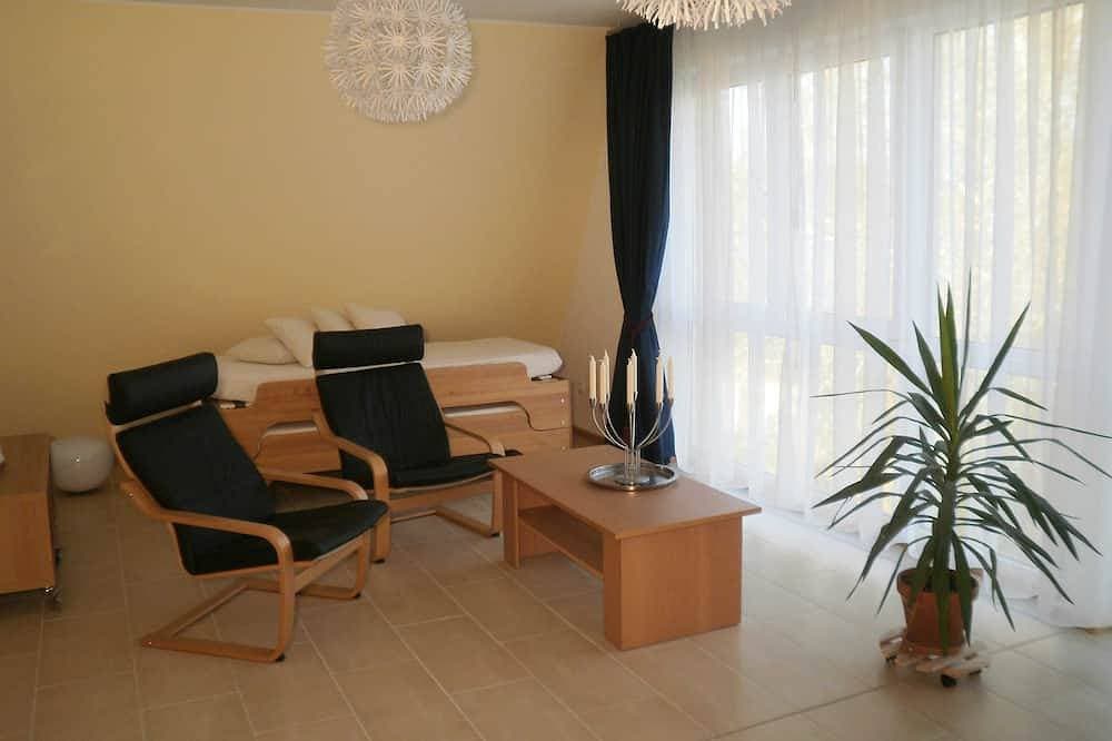 Foto 7 von 17: Ferienwohnung Dachgeschoss - Ferienwohnhaus Drei am Zemminsee
