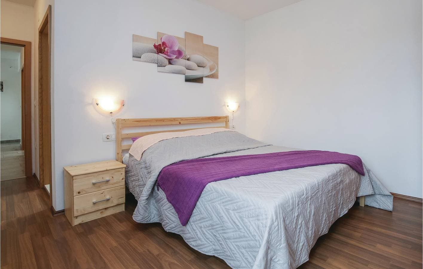 Foto 7 von 35: Moderne 2-Zimmer-Wohnung mit Terrasse, Parkplatz und WLAN in der Nähe des Stadtzentrums