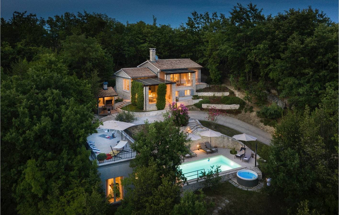 Foto 8 von 57: Charmante Unterkunft, 2 km von Pićan entfernt: 120 m² große Ferienwohnung mit Pool und WLAN