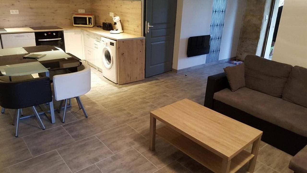 Foto 4 von 8: Two-Bedroom Apartment
