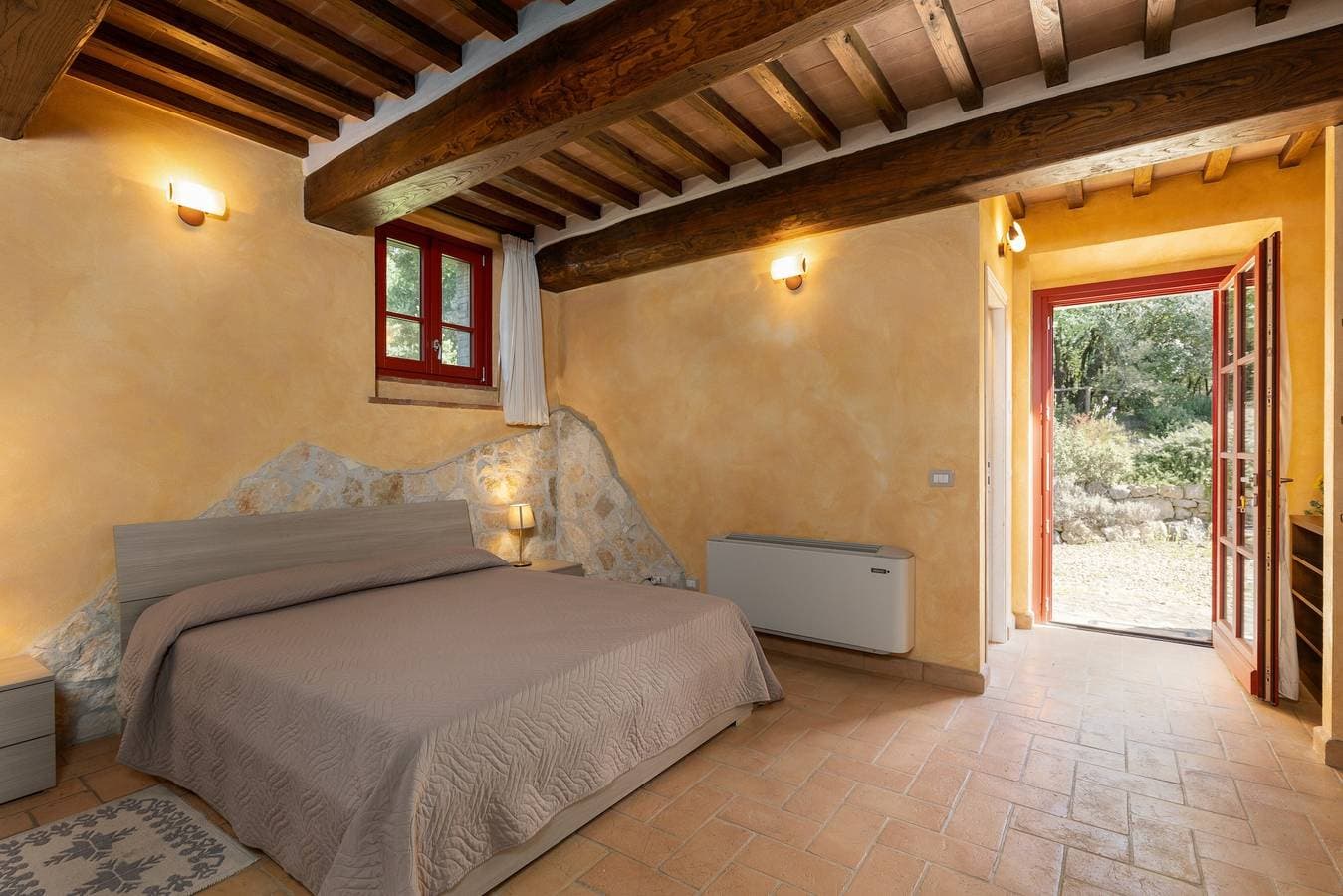 Foto 2 von 41: Ferienhaus 'Borgo Mommialla Casa Dell'artista' mit Gemeinschaftspool, WLAN und Klimaanlage
