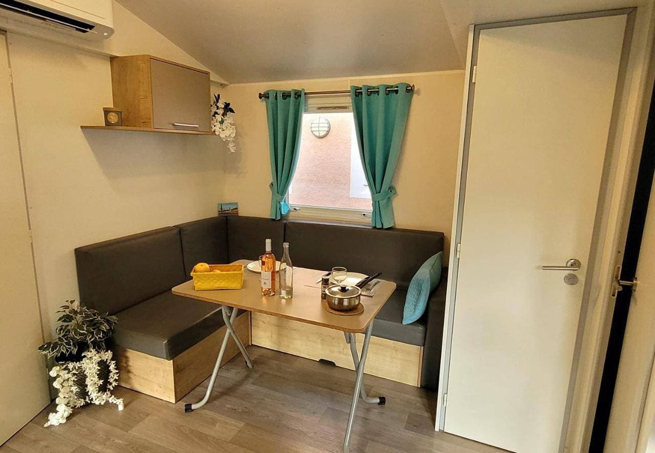 Foto 13 von 15: Two Bedroom Mobile Home (4 adults) - 29 m2