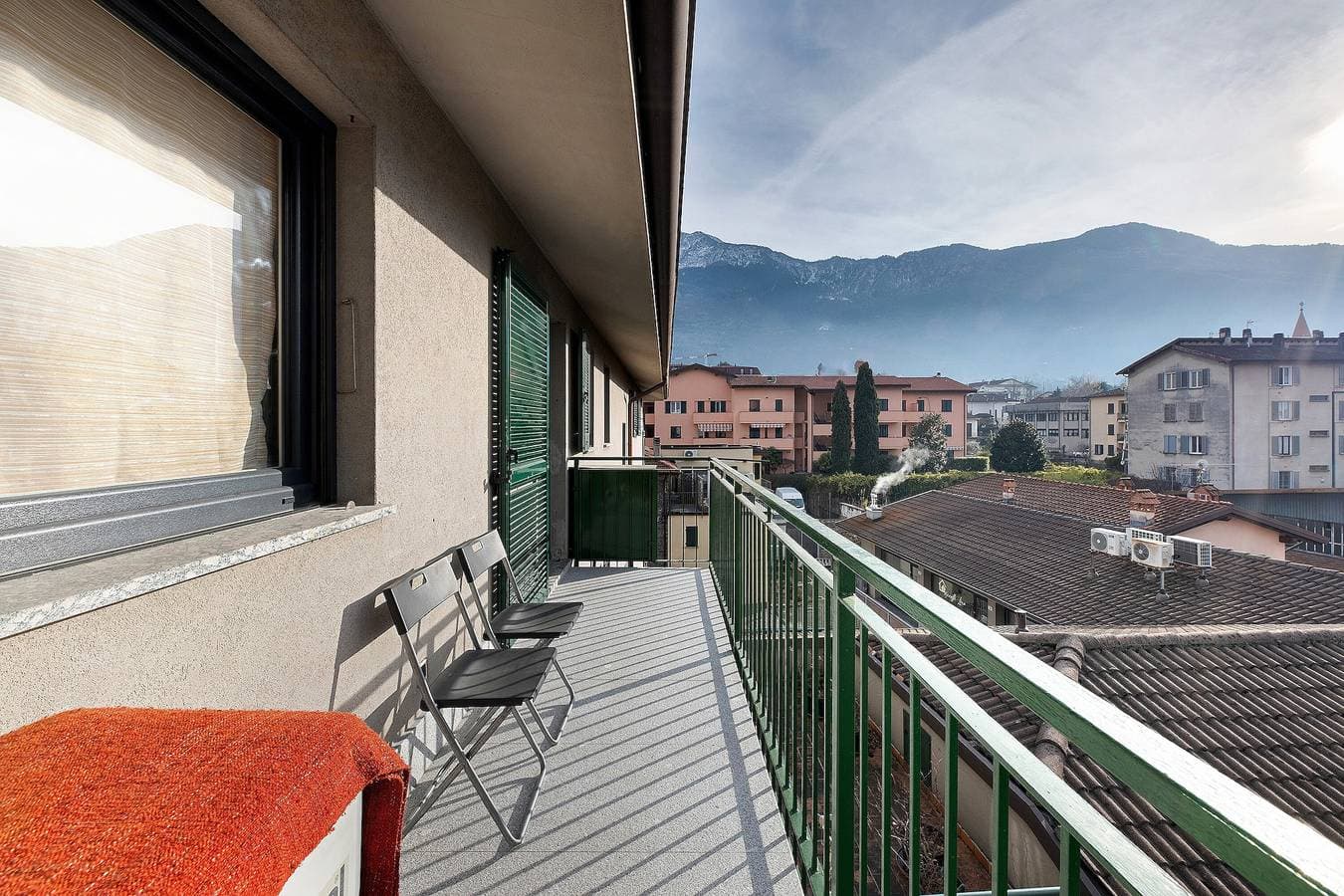 Foto 2 von 28: Apartment 'La Dimora Del Lago' mit Seeblick, WLAN und Klimaanlage