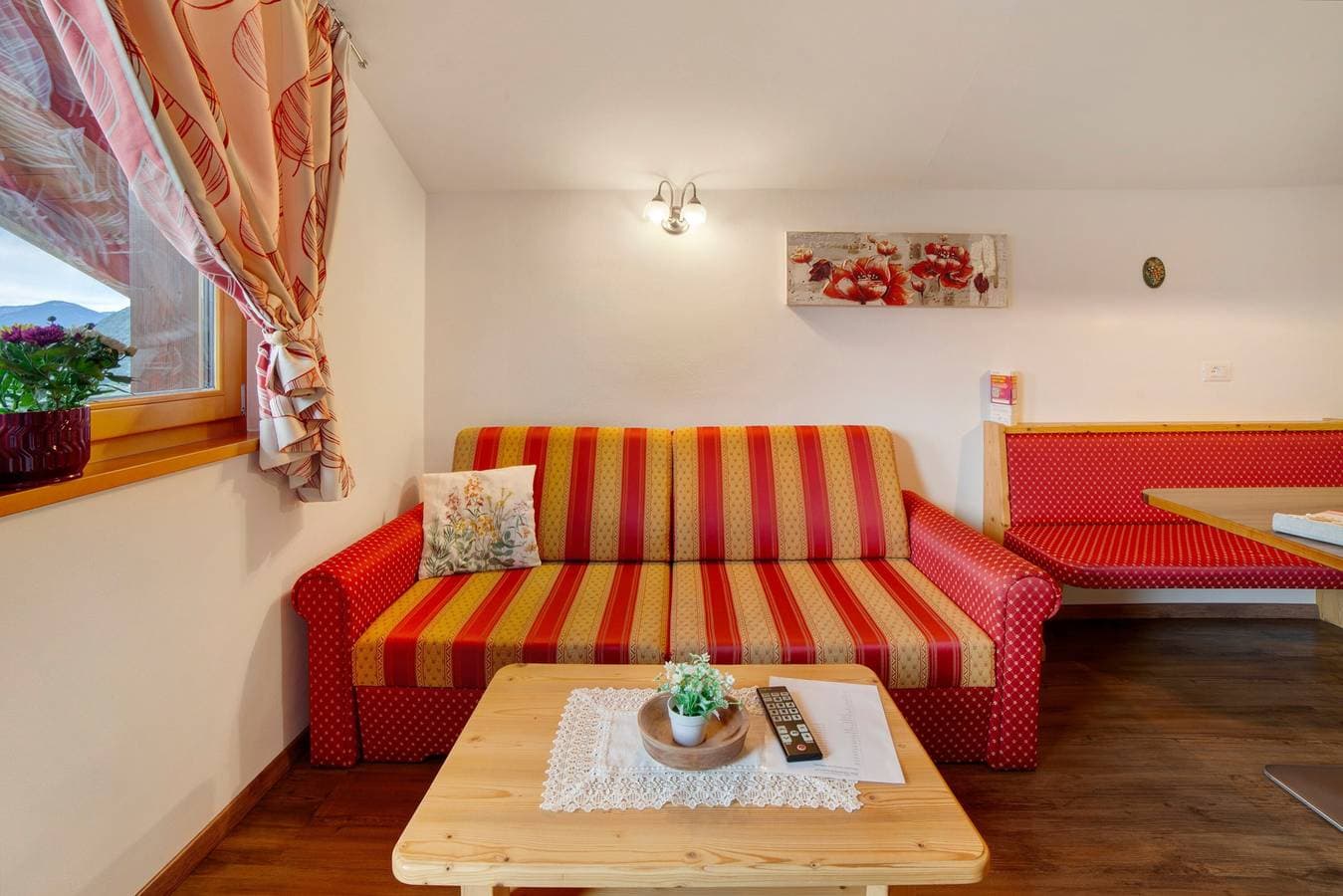 Foto 7 von 24: Ferienwohnung 'Oberötzbauer Edelweiss' mit Bergblick, Gemeinschaftsgarten und WLAN