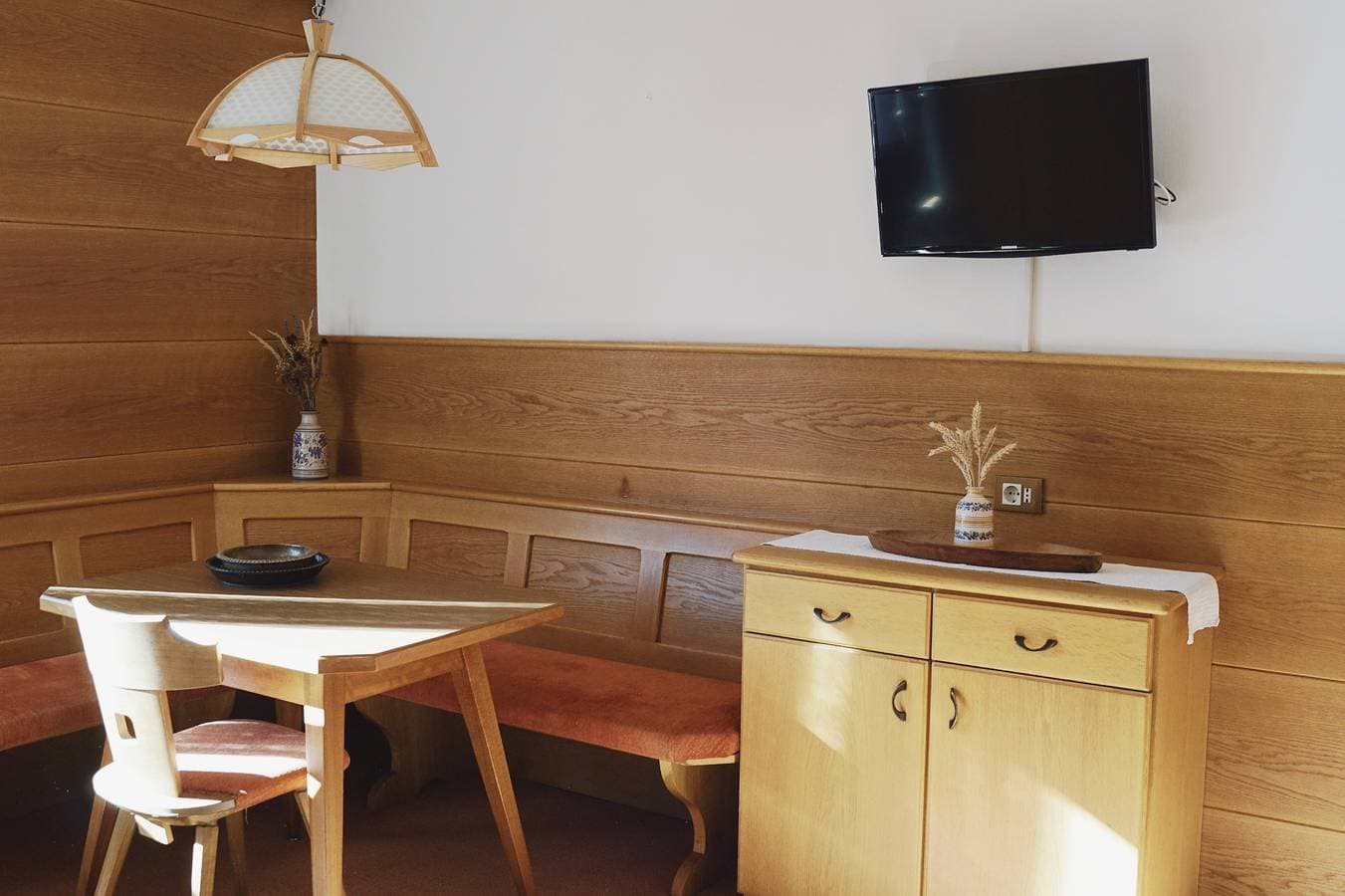 Foto 10 von 15: Ferienwohnung '3' mit Bergblick, Gemeinschaftsgarten und WLAN