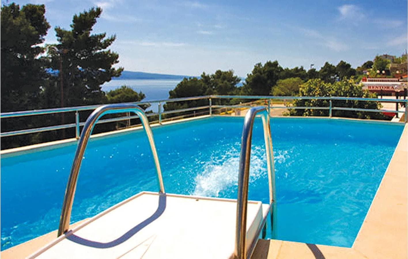 Foto 10 von 27: Gemütliche Ferienwohnung mit Pool, WLAN und Garage – 2,5 km vom Strand entfernt!