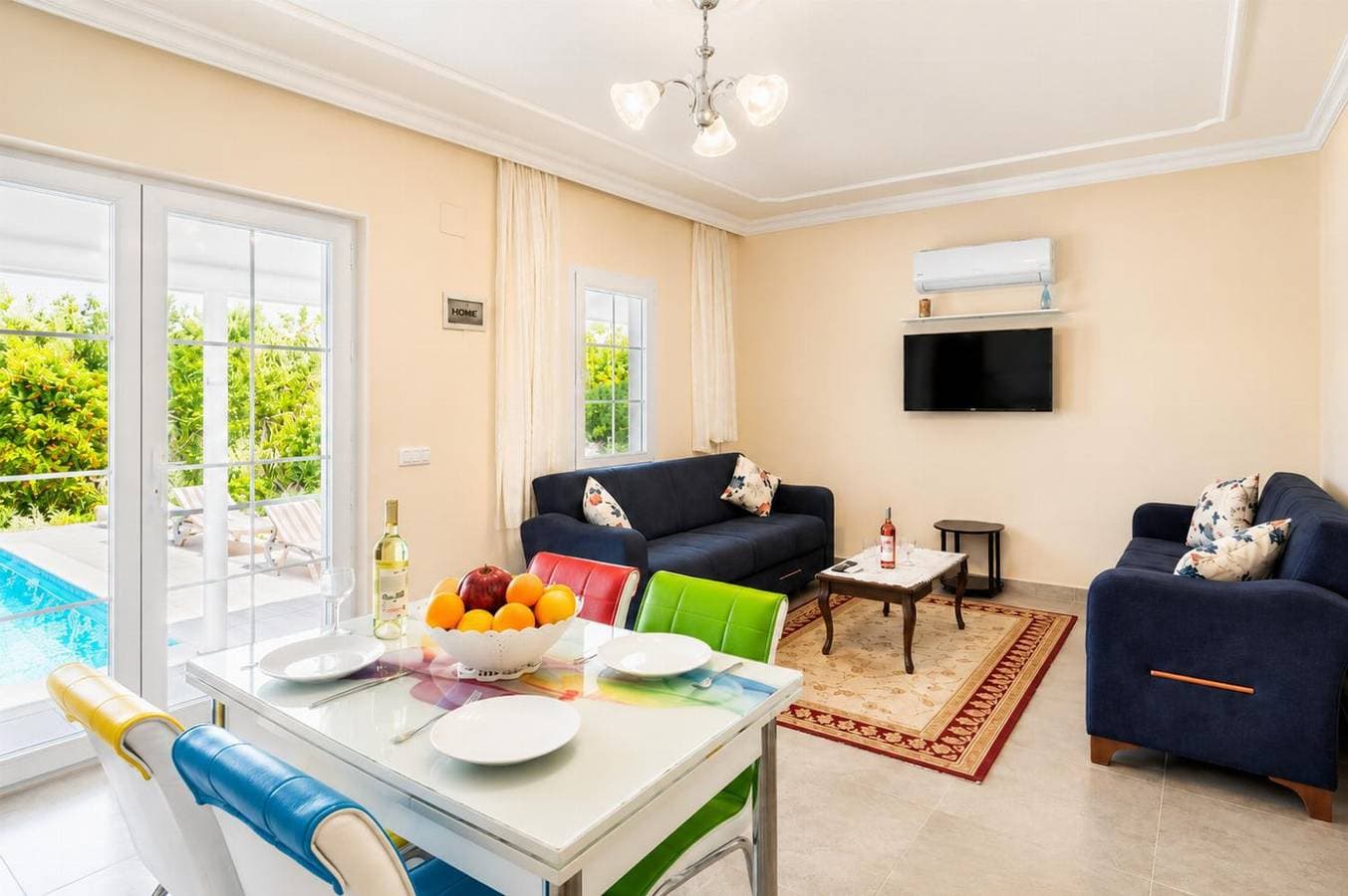 Foto 3 von 17: Villa für 4 Personen mit Terrasse