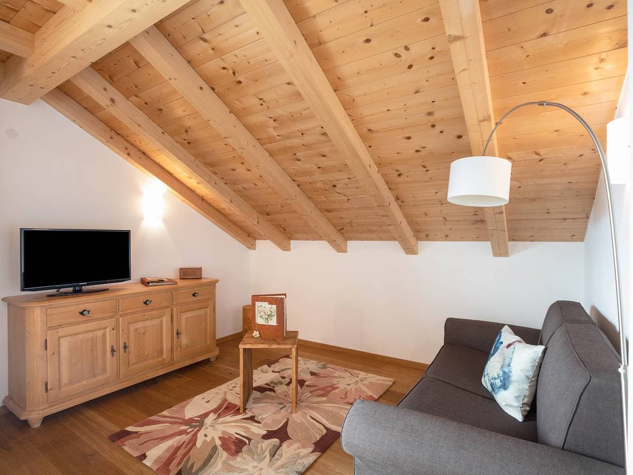 Foto 5 von 30: Ferienwohnung "Latemar - Wernerhof" mit Bergblick, Balkon & Garten