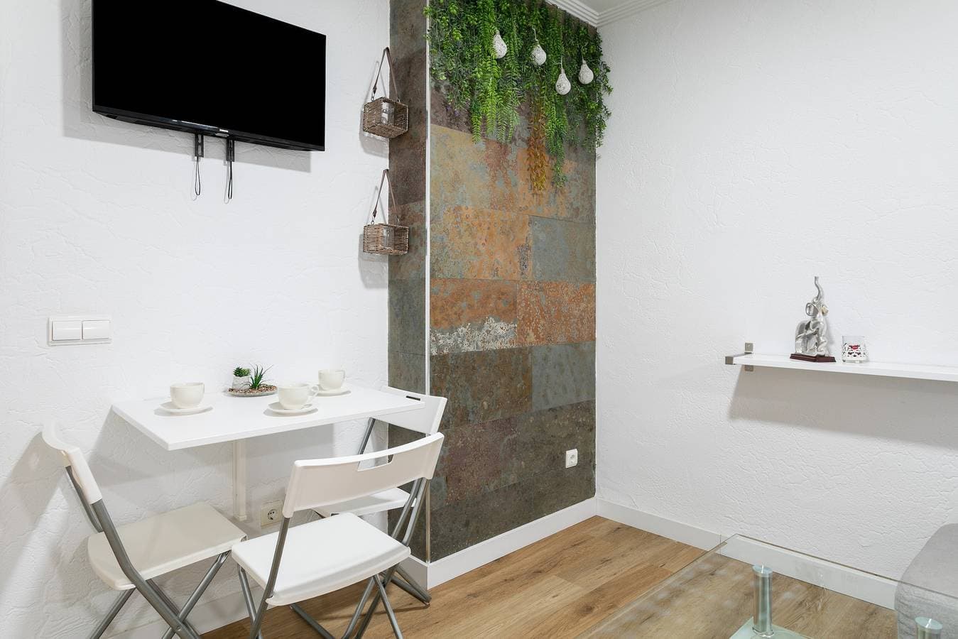 Foto 4 von 22: Ferienwohnung 'Apartaestudio Centrico En Alicante' mit Balkon und Wi-Fi