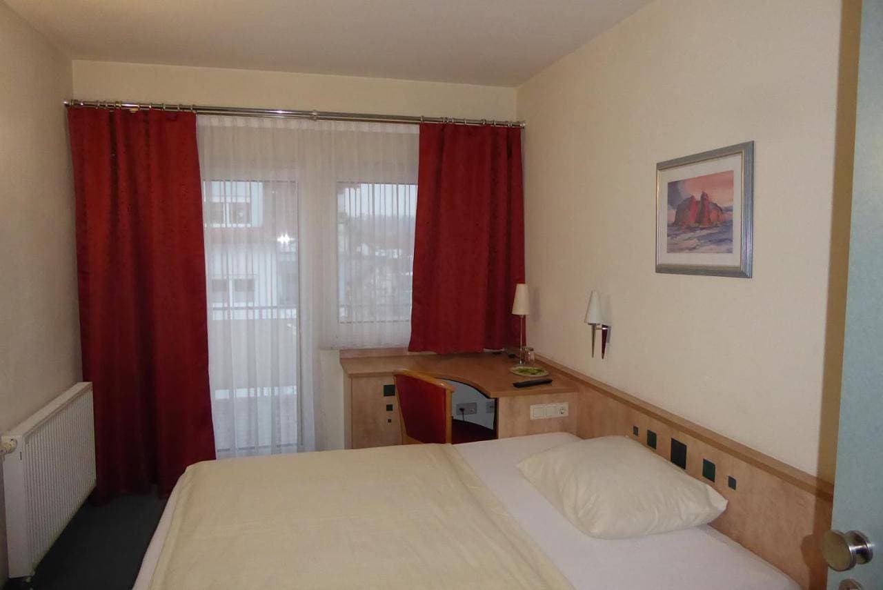 Foto 10 von 38: Double or Twin Room with View