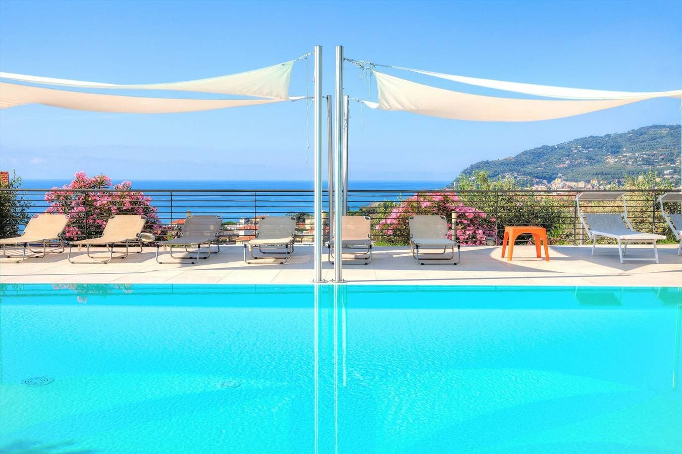 Villa Il Poggiolo Apartments - Diano Marina - Vip Panorama Apartment 1