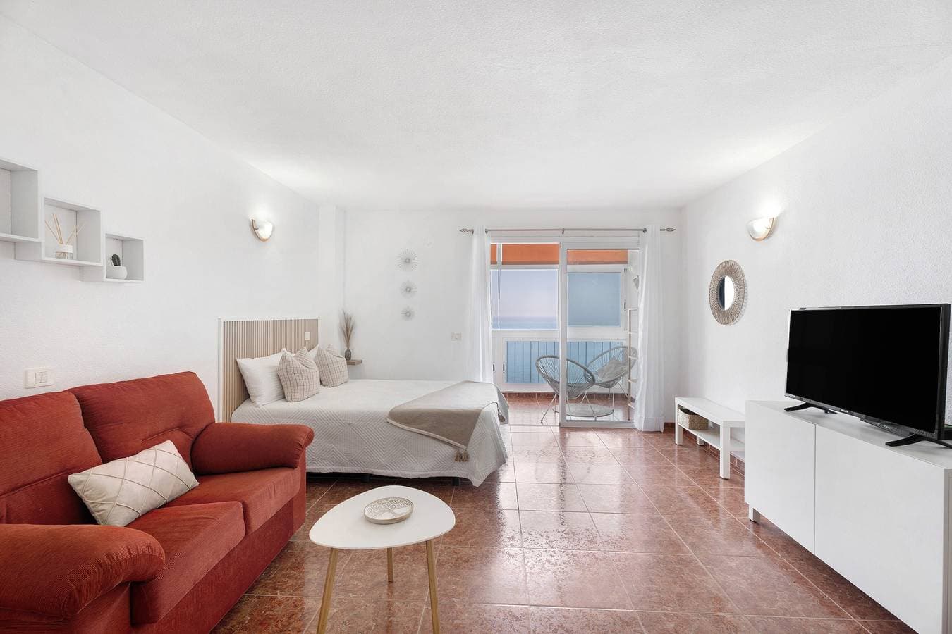 Foto 2 von 28: Ferienwohnung 'Apartamento Luna' mit Meerblick, privater Terrasse und WLAN