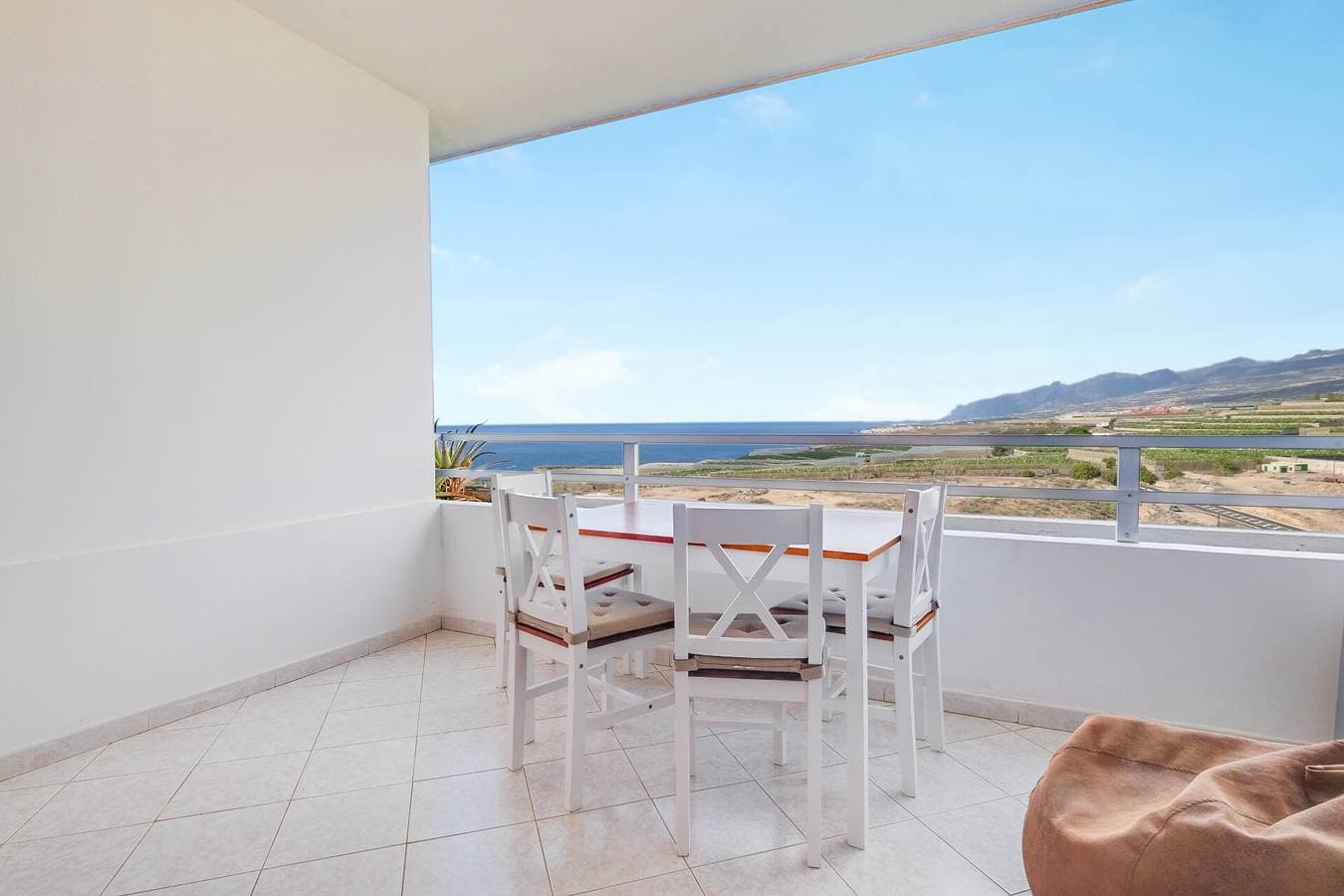 Foto 2 von 24: Moderne Ferienwohnung "Mar Azul Vista Mar" mit Meerblick, WLAN, Terrasse und Gemeinschaftspool