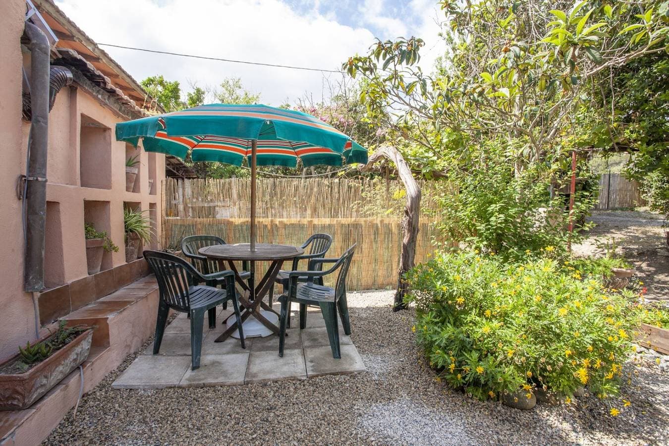 Foto 2 von 24: Ferienwohnung für 3 Personen mit Garten