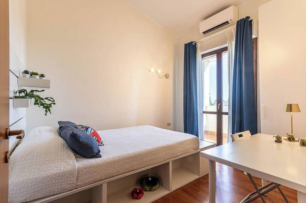 Foto 4 von 30: Villa 300 Meter vom Yachthafen „Marina di Capitana“ entfernt
